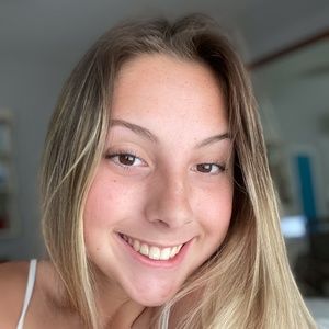 Meet your Posher, Sophia